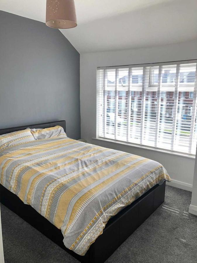 Entire Residential Property With Parking Kingston upon Hull Esterno foto